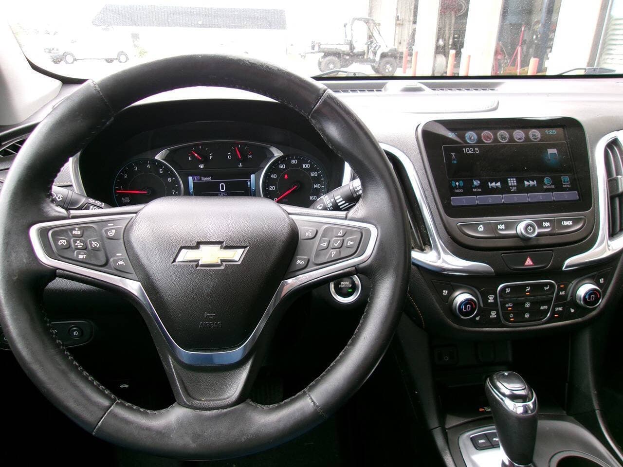 2018 Chevrolet Equinox — photo 10 of 12