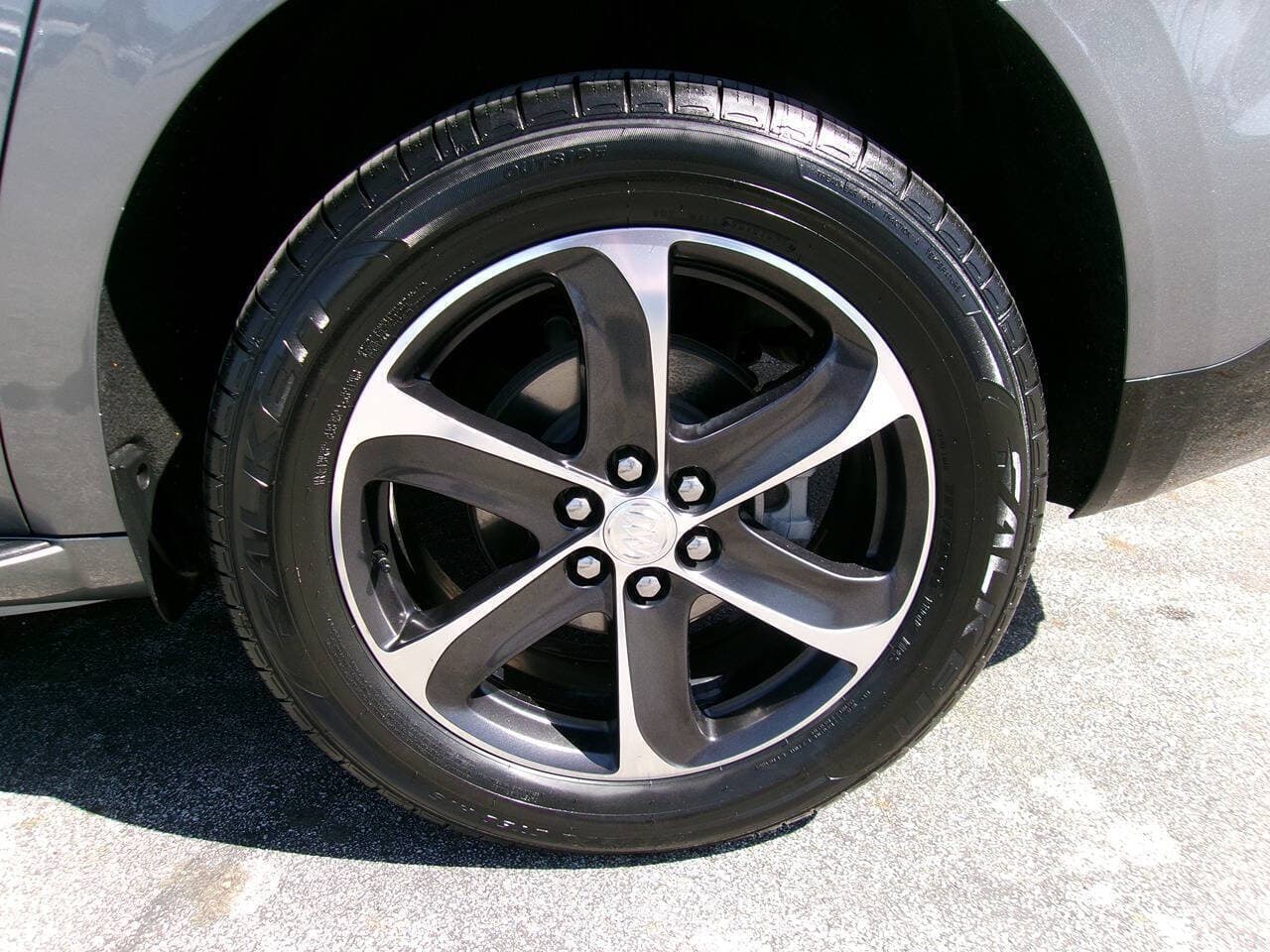 2020 Buick Enclave — photo 8 of 12