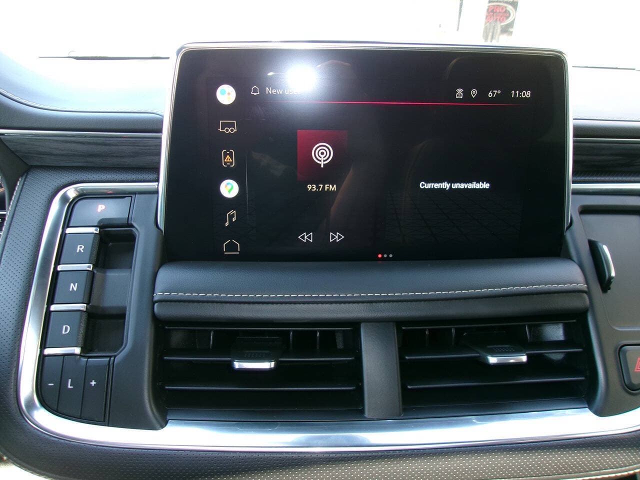 2022 GMC Yukon XL — photo 14 of 27