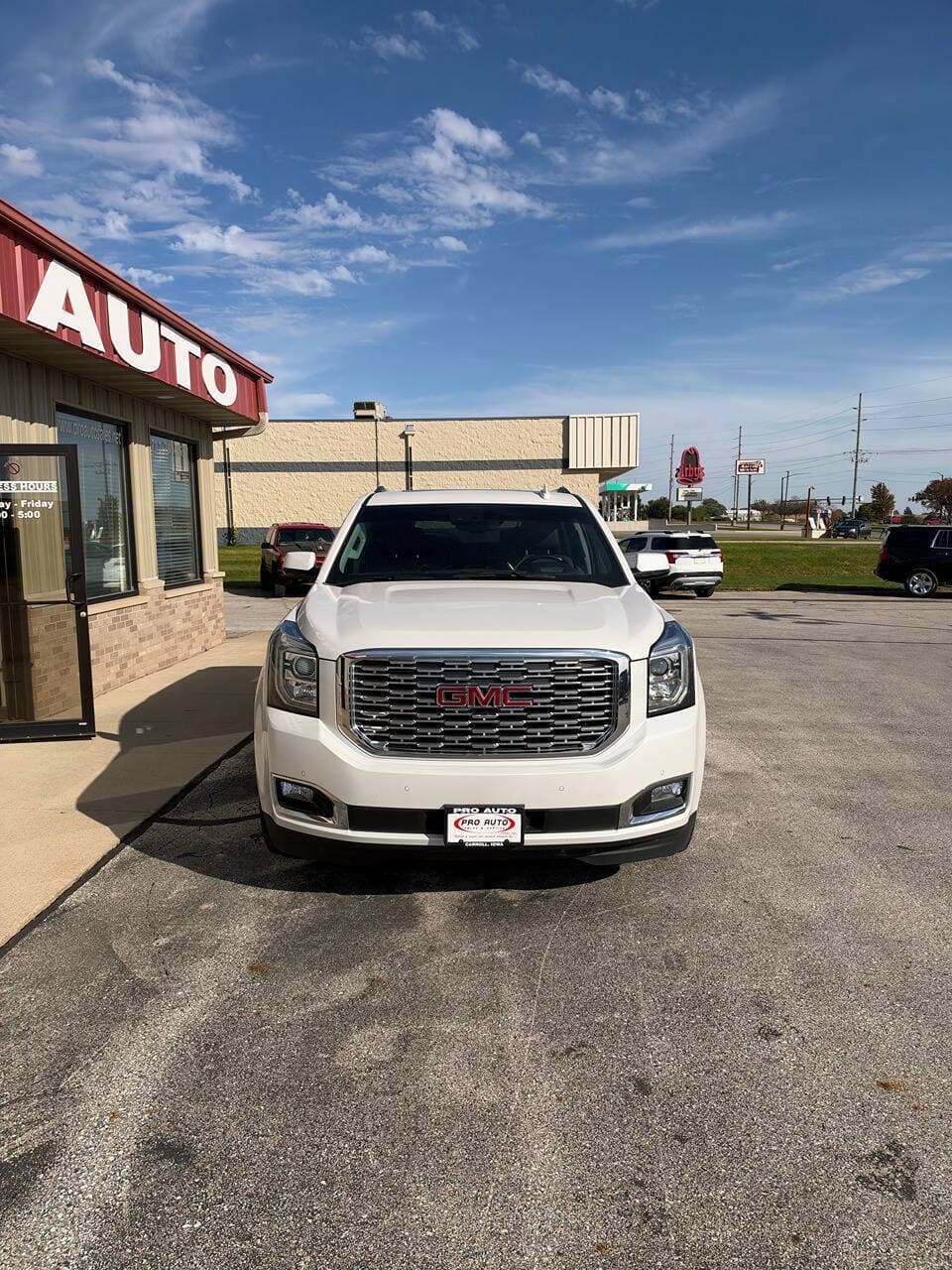 2019 GMC Yukon — photo 3 of 16