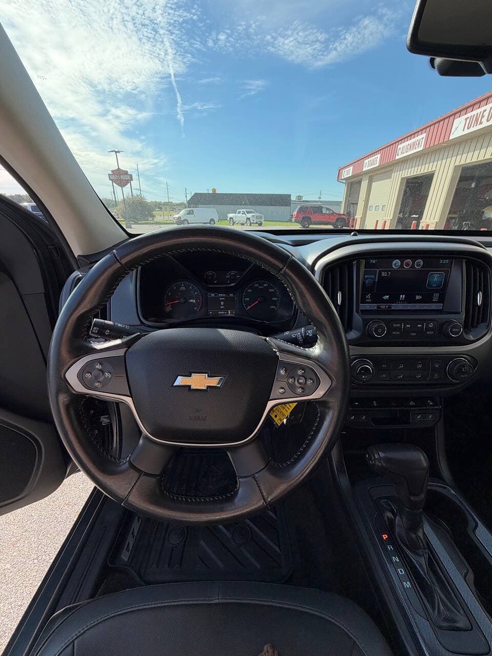 2015 Chevrolet Colorado — photo 6 of 12