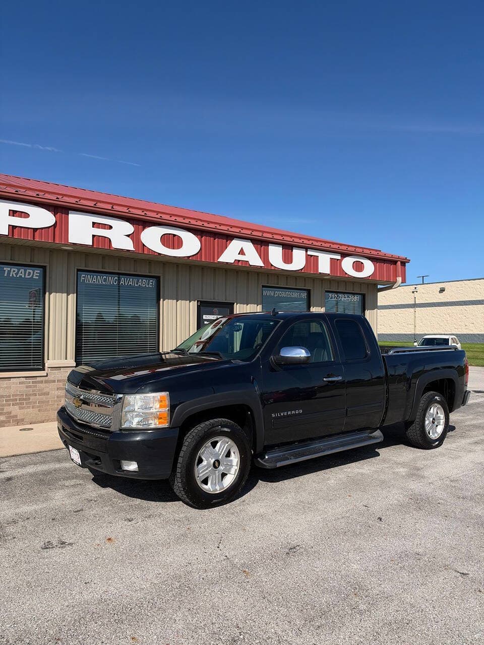 2010 Chevrolet Silverado 1500 — photo 2 of 12