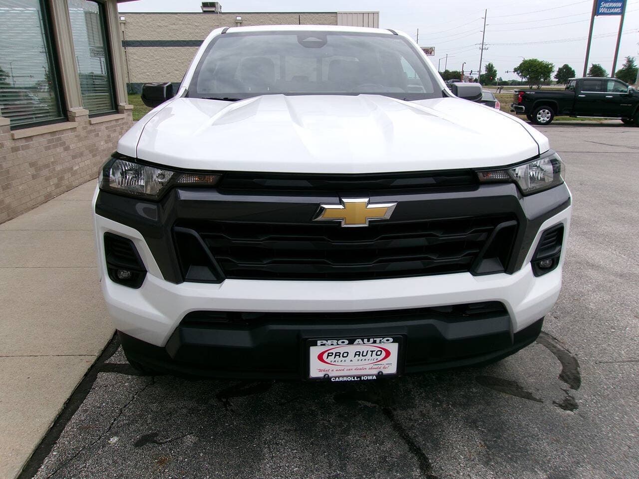 2024 Chevrolet Colorado — photo 3 of 21