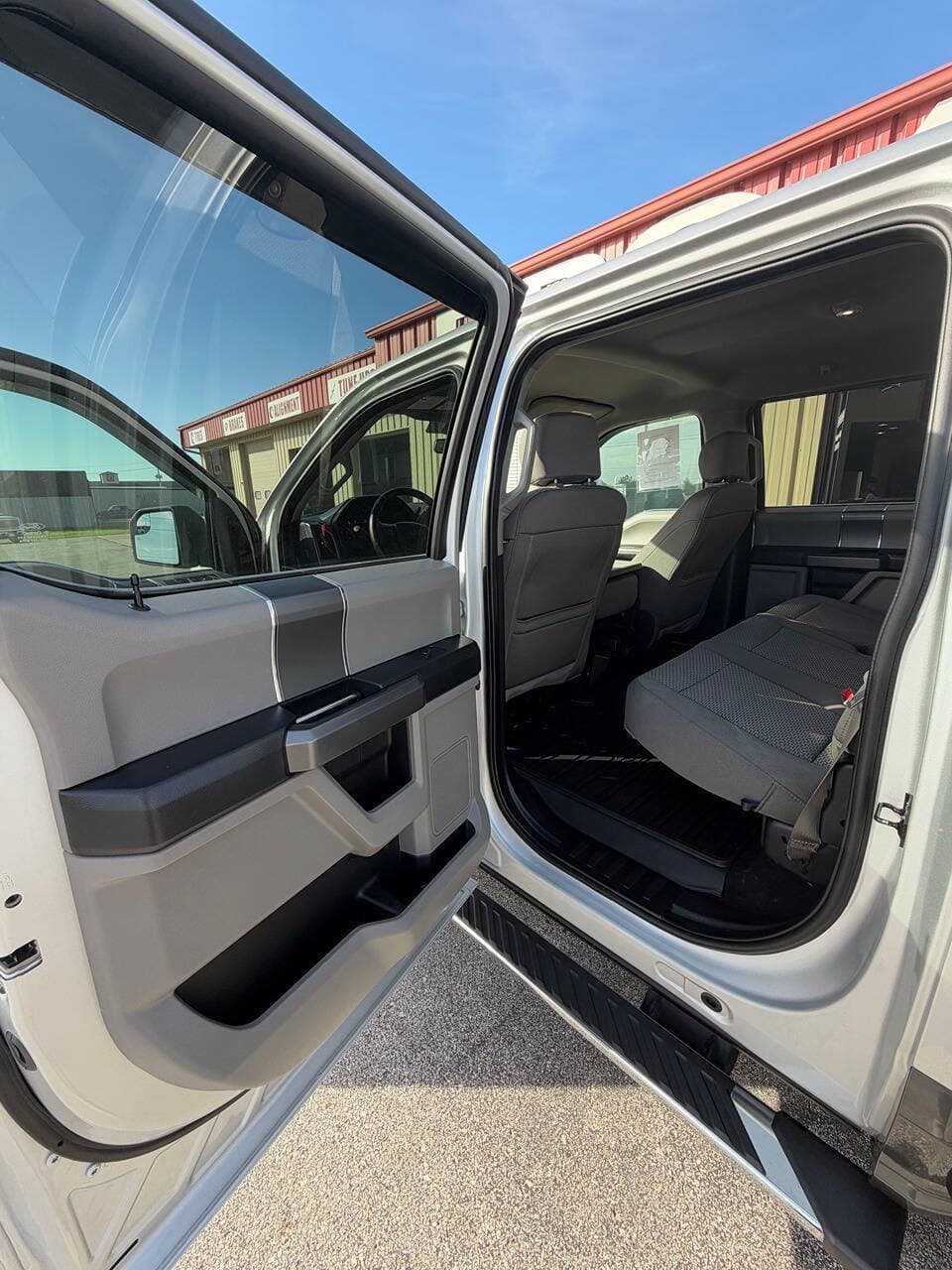 2019 Ford F-150 — photo 12 of 14