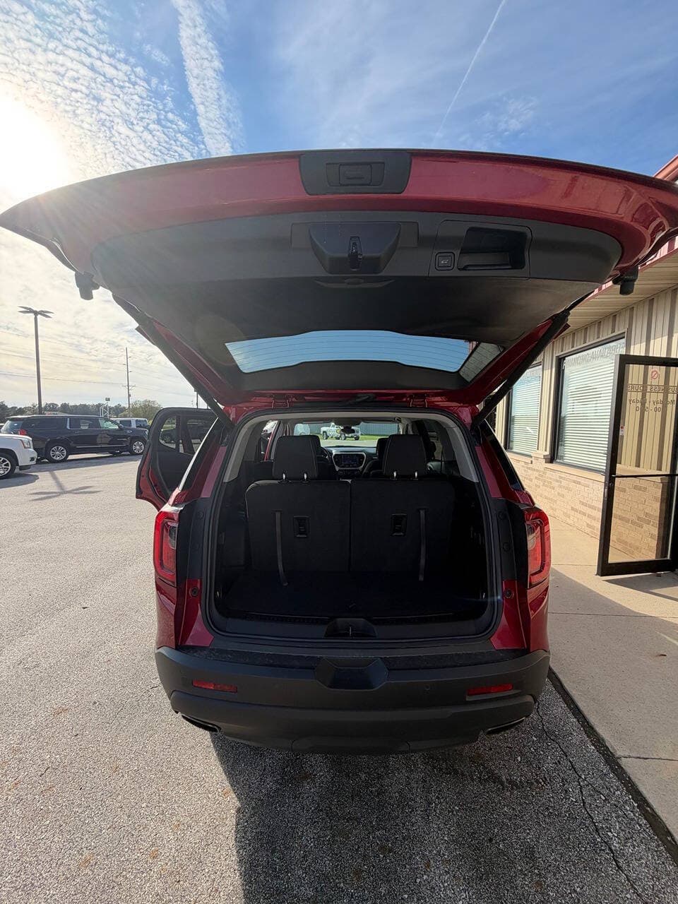 2022 GMC Acadia — photo 14 of 16