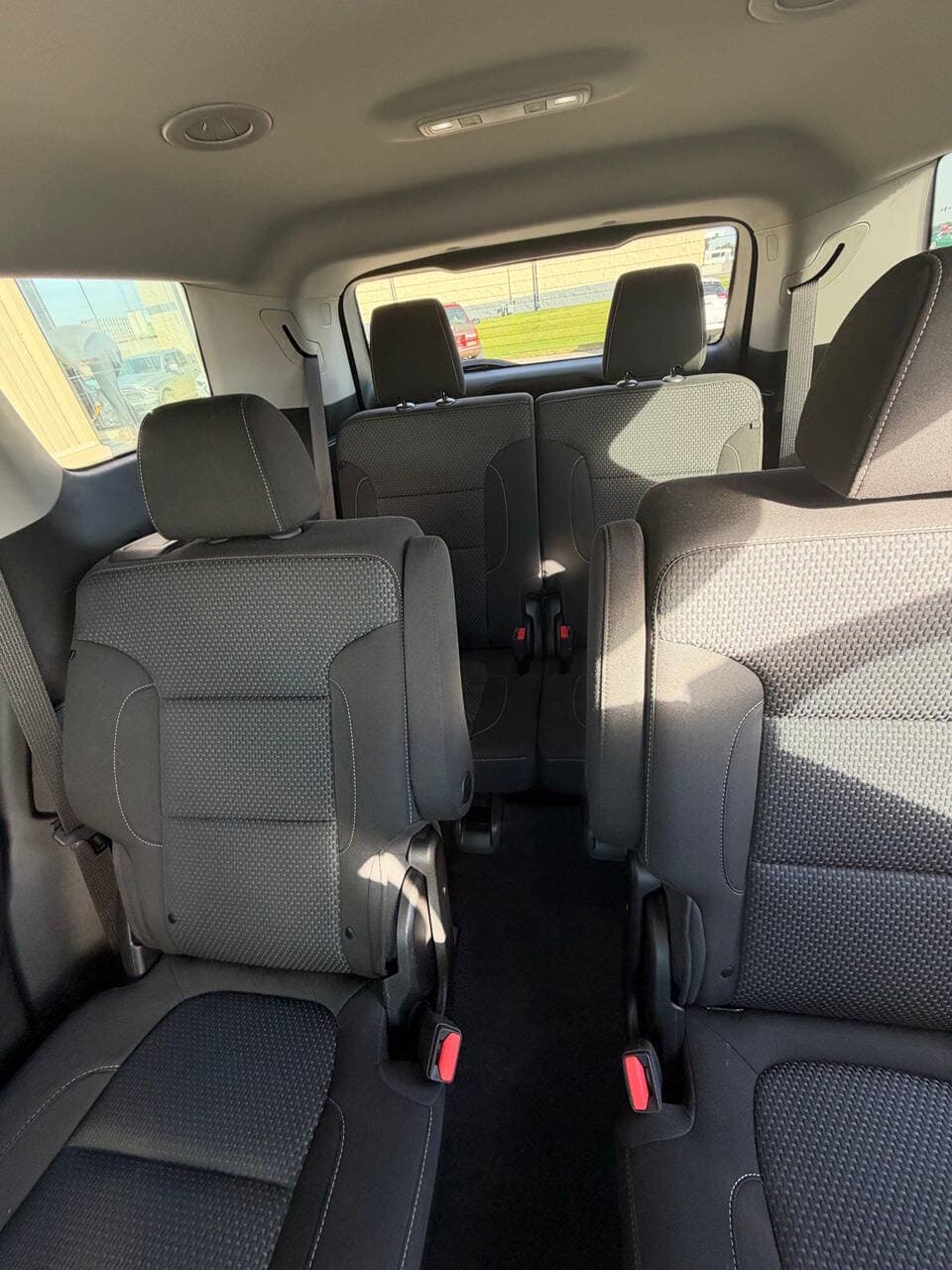 2022 GMC Acadia — photo 12 of 16