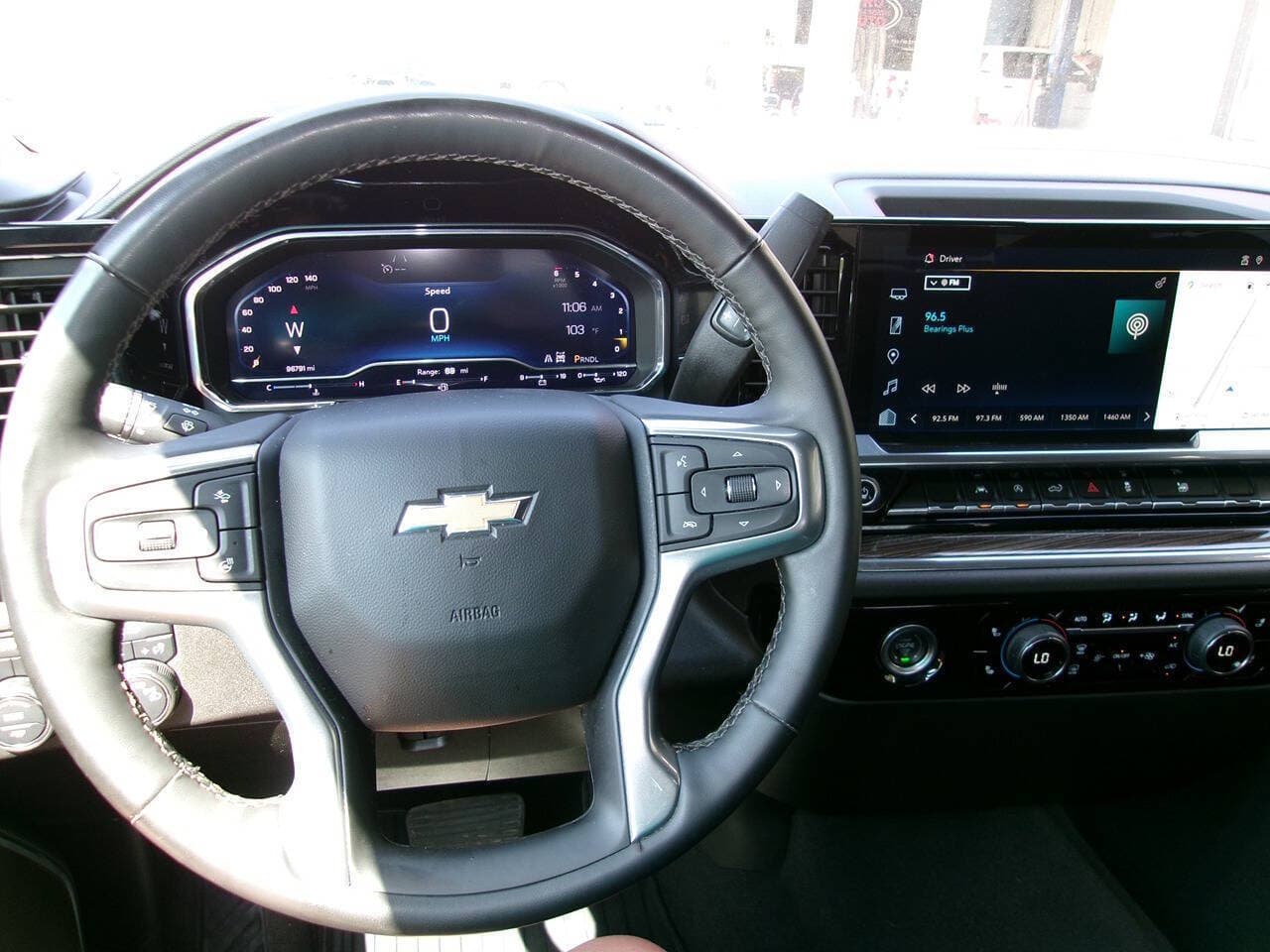 2024 Chevrolet Silverado 1500 — photo 11 of 24