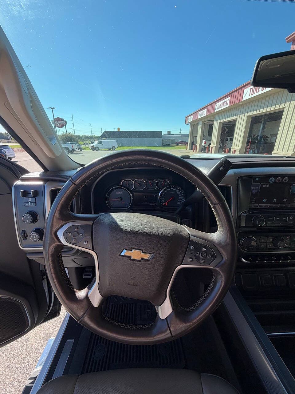 2015 Chevrolet Silverado 2500HD — photo 10 of 15