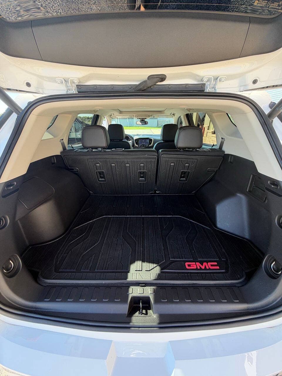 2024 GMC Terrain — photo 17 of 17