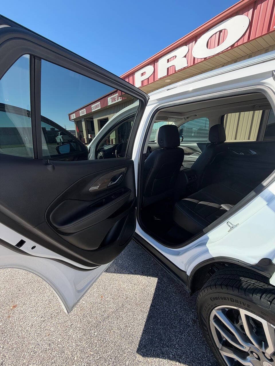 2024 GMC Terrain — photo 12 of 17