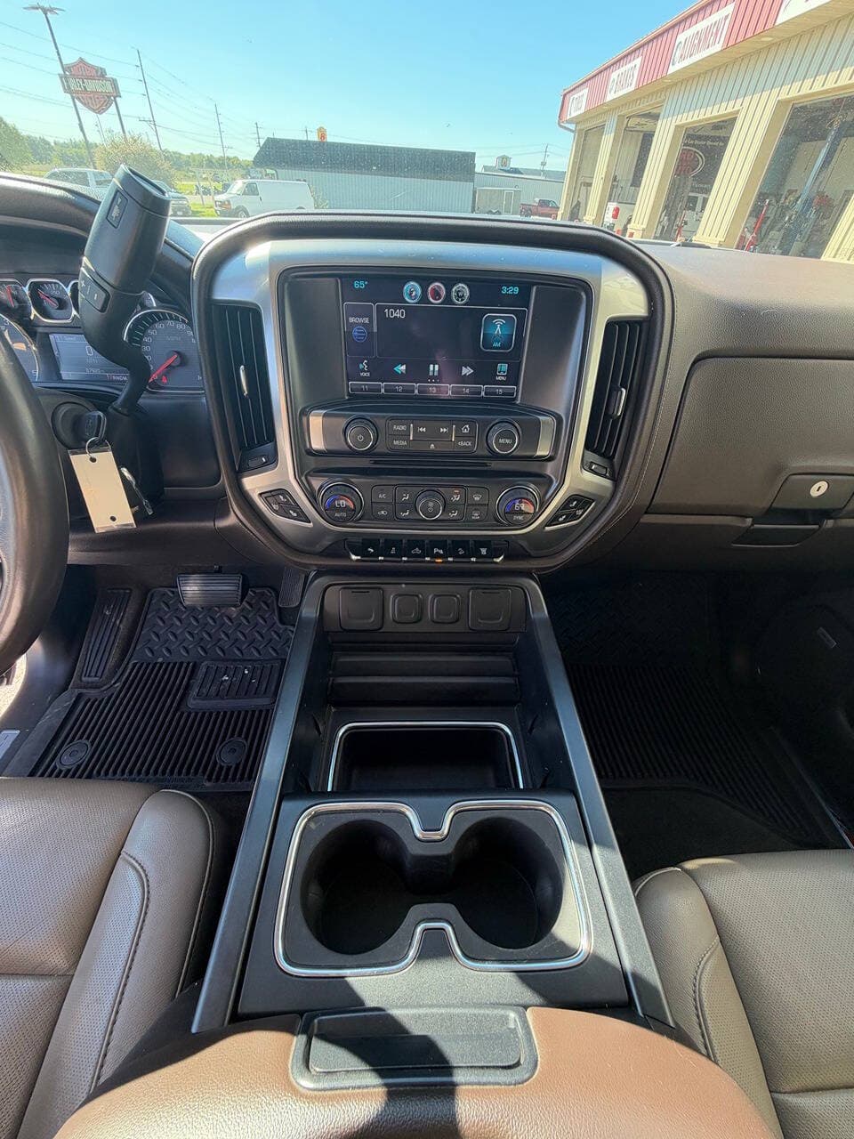 2015 Chevrolet Silverado 2500HD — photo 11 of 15