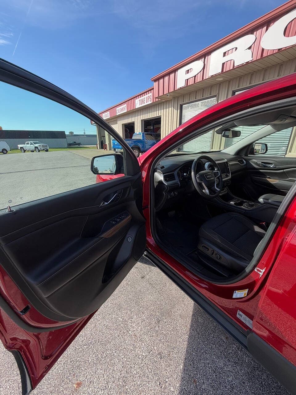 2022 GMC Acadia — photo 4 of 16