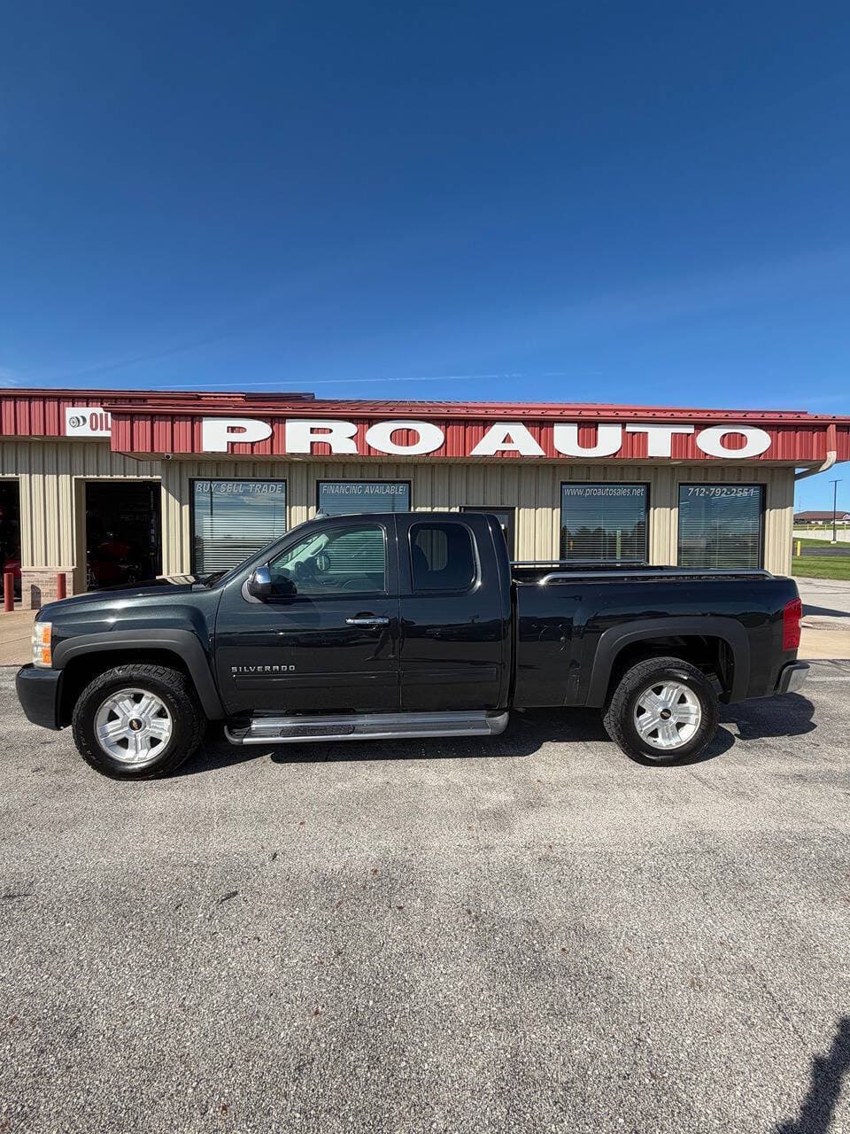 2010 Chevrolet Silverado 1500 — photo 1 of 12