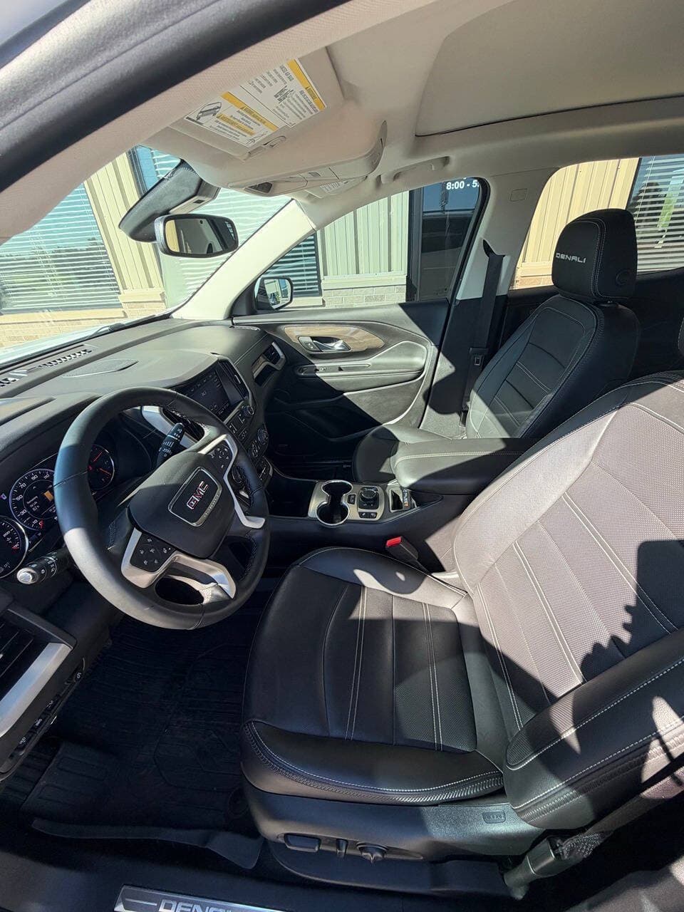 2024 GMC Terrain — photo 8 of 17