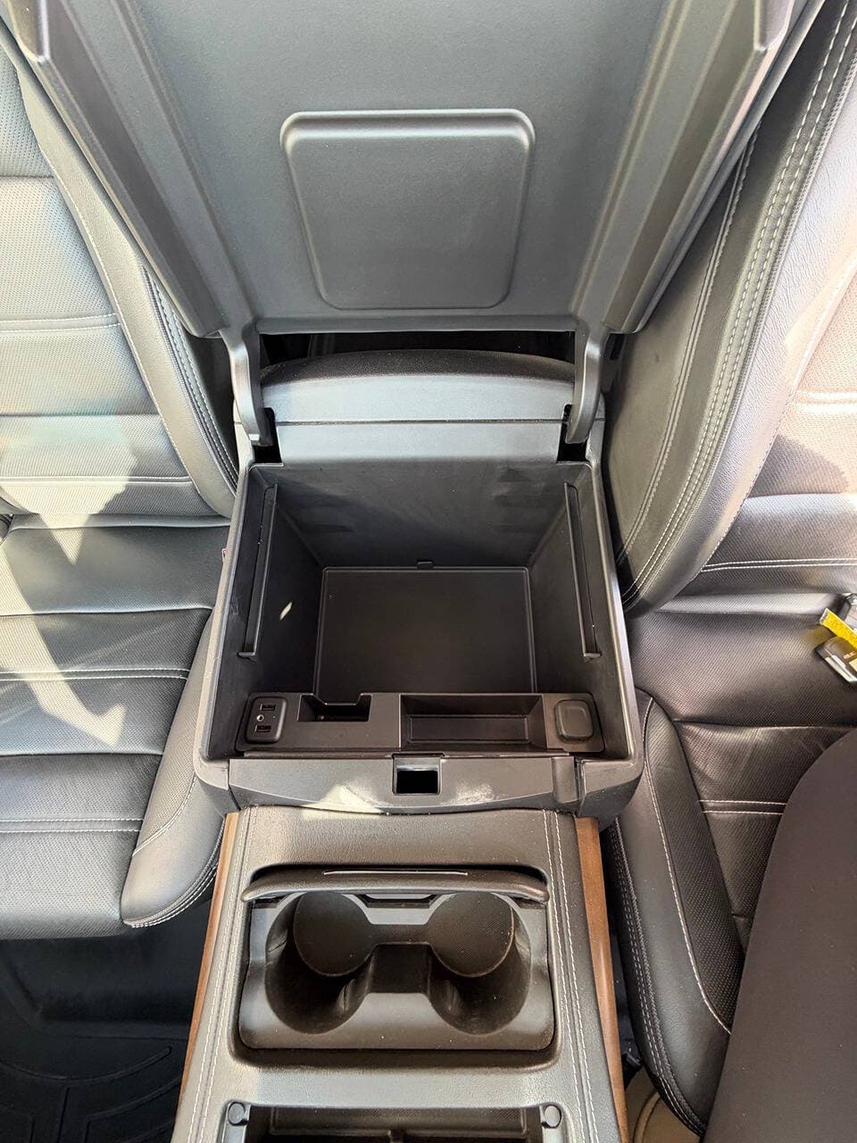 2019 GMC Yukon — photo 8 of 16