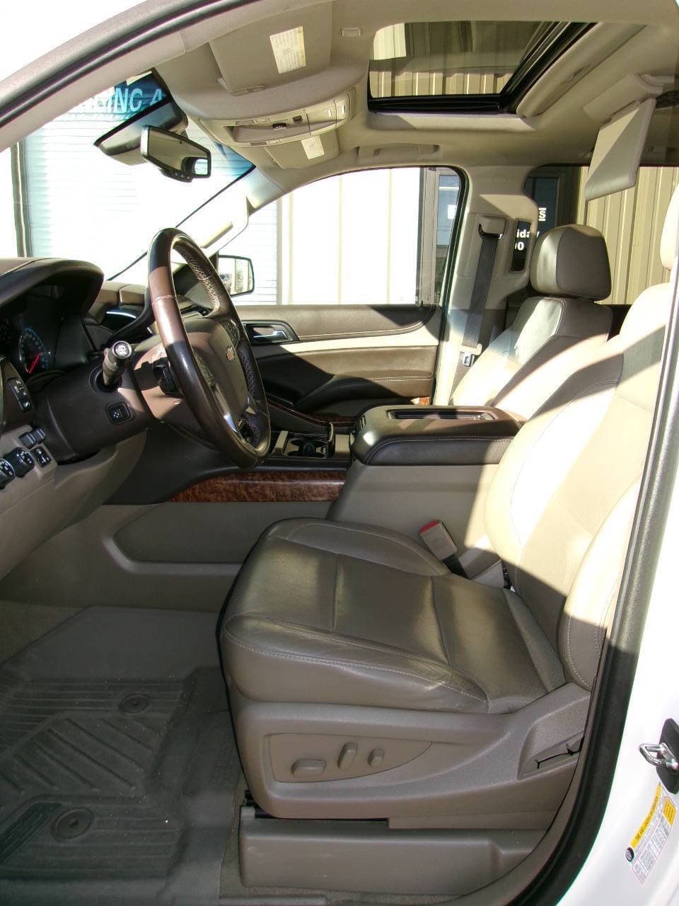 2019 Chevrolet Suburban Premier - Photo 8