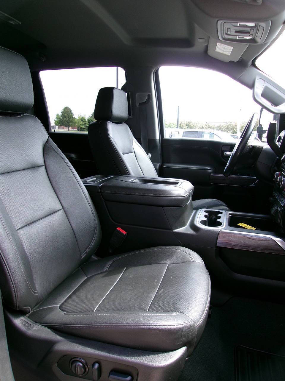 2022 Chevrolet Silverado 2500HD LTZ - Photo 19