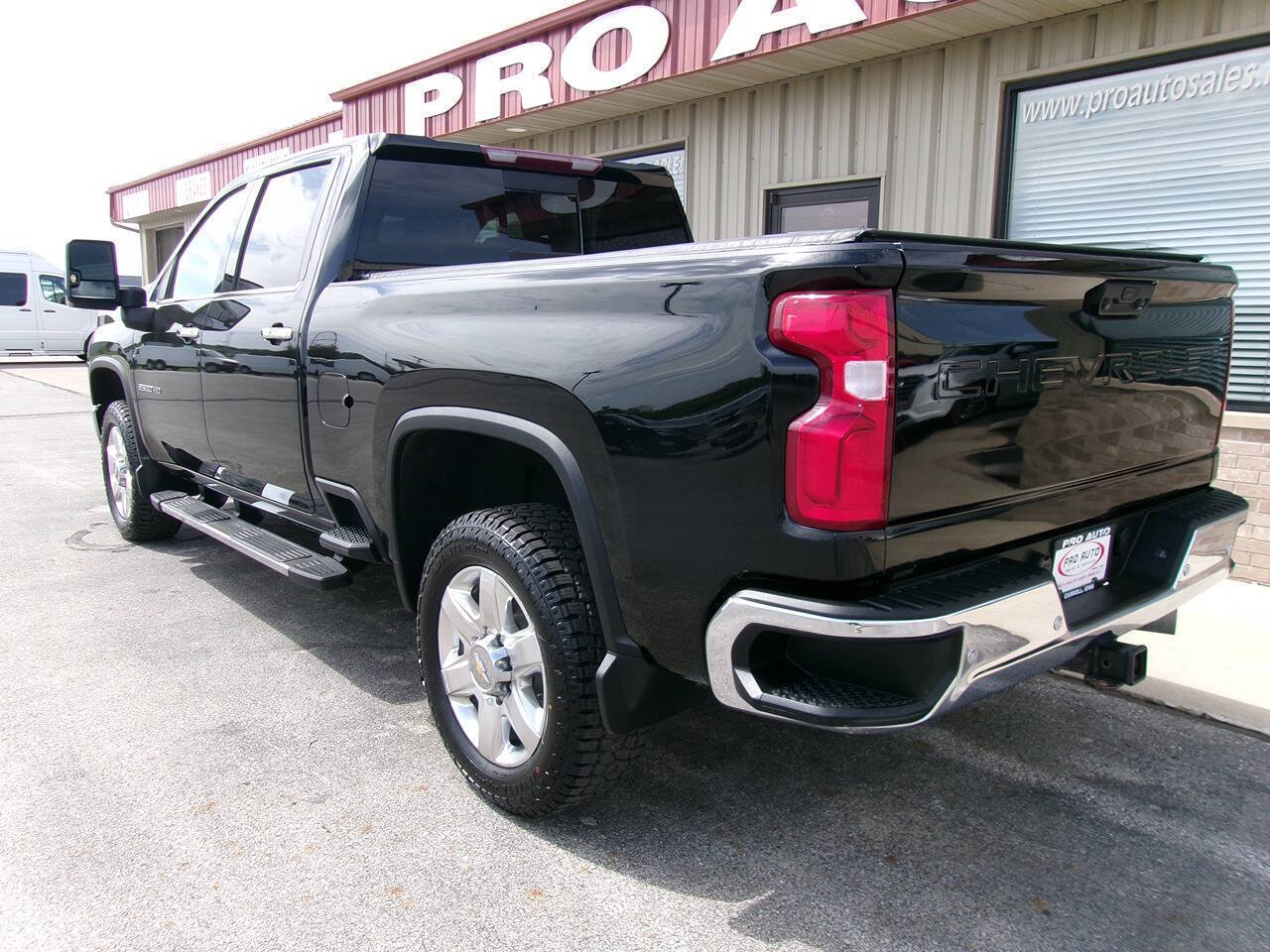 2022 Chevrolet Silverado 2500HD LTZ - Photo 8