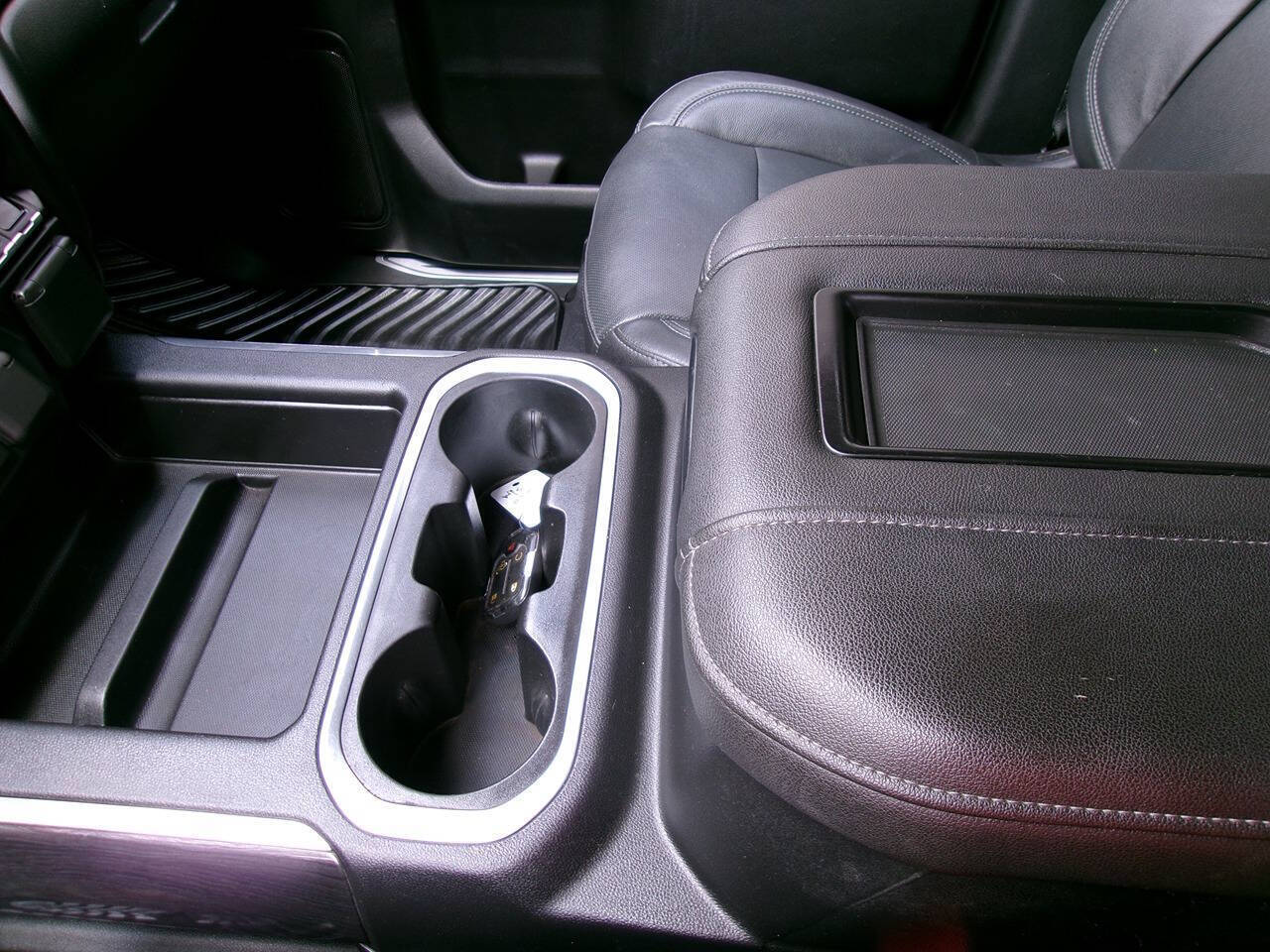 2019 Chevrolet Silverado 1500 LTZ - Photo 16