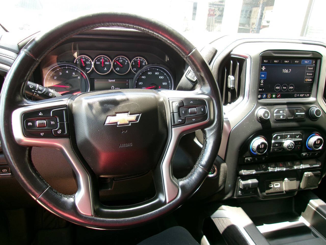 2021 Chevrolet Silverado 2500HD LTZ - Photo 11