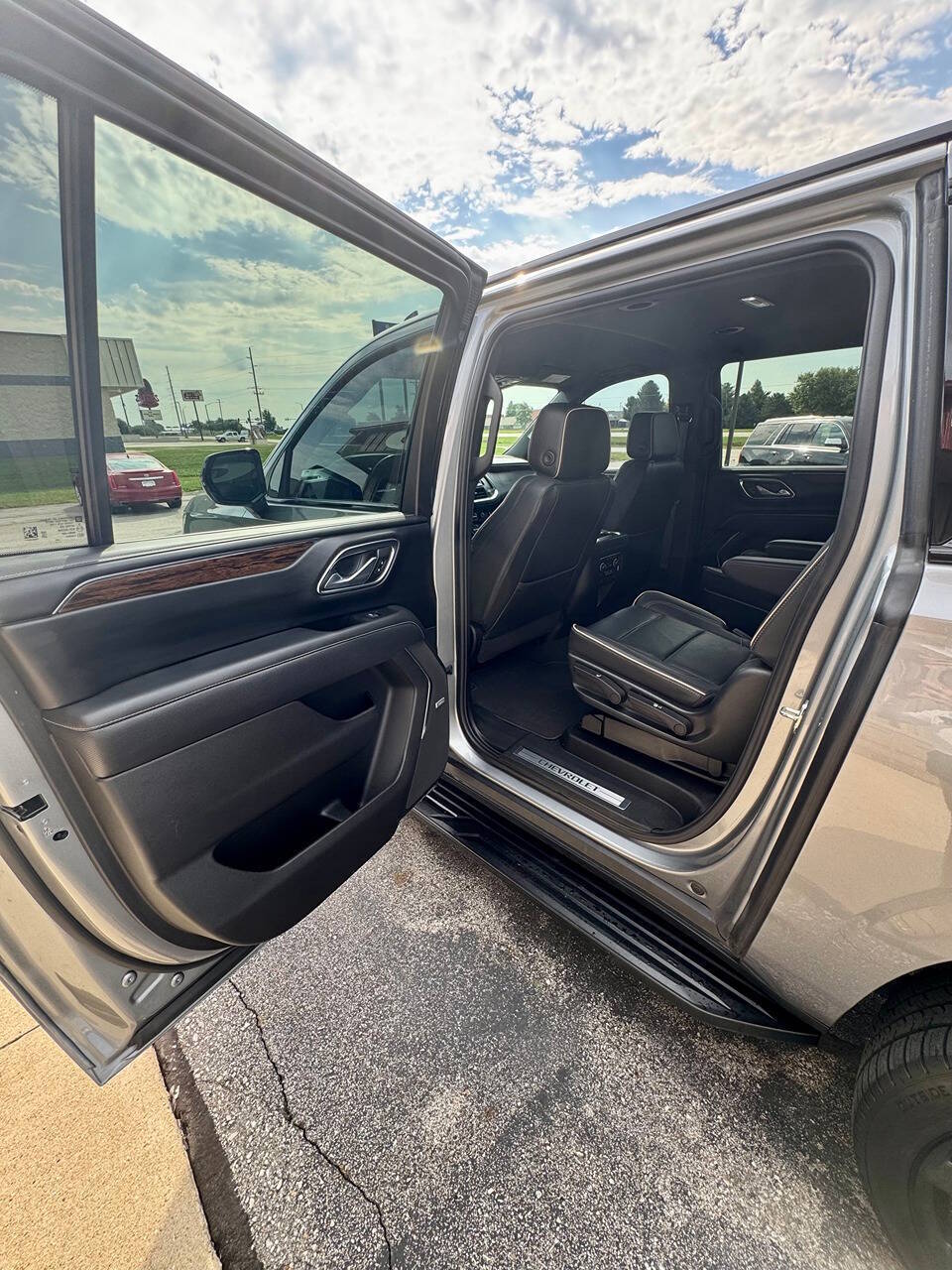 2023 Chevrolet Suburban